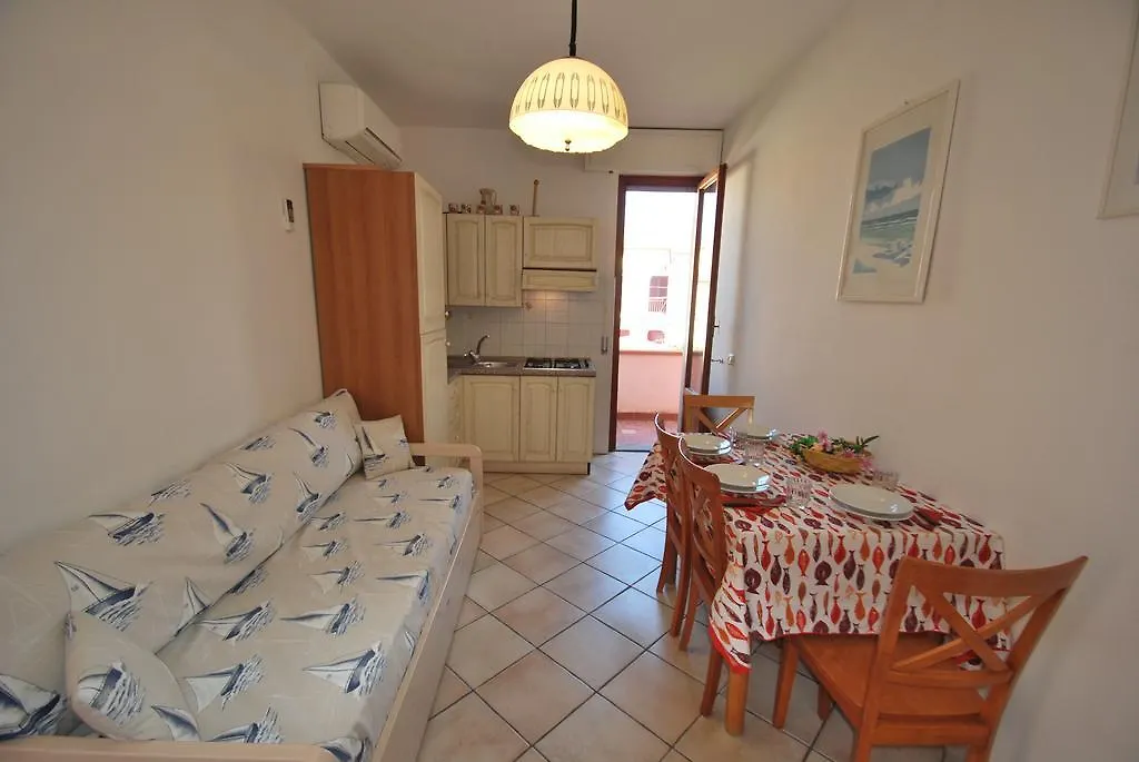 Appartamenti Camelia E Gabry - Zona Mare Con Posti Auto E Terrazze Marina di Campo Itálie